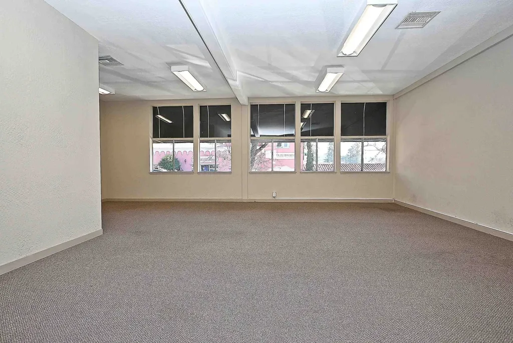 6211 La Salle Avenue Oakland CA 94611