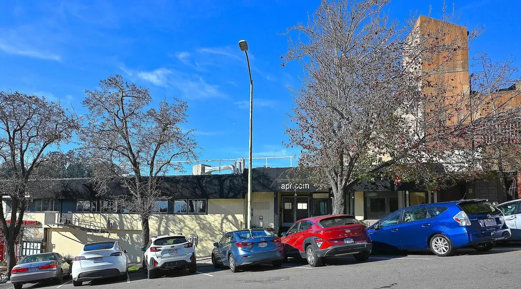 6211 La Salle Avenue Oakland CA 94611