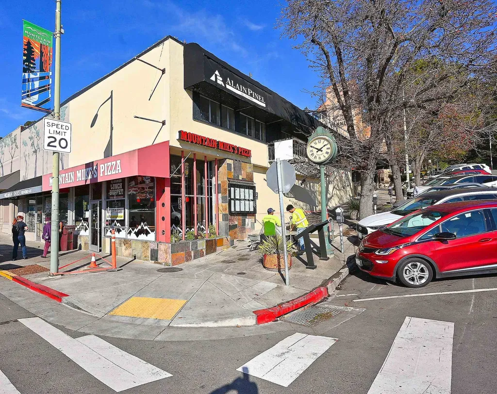 6211 La Salle Avenue Oakland CA 94611