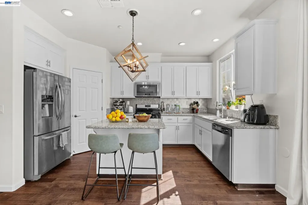 663 Falling Star Drive Martinez CA 94553