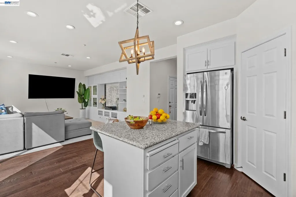 663 Falling Star Drive Martinez CA 94553