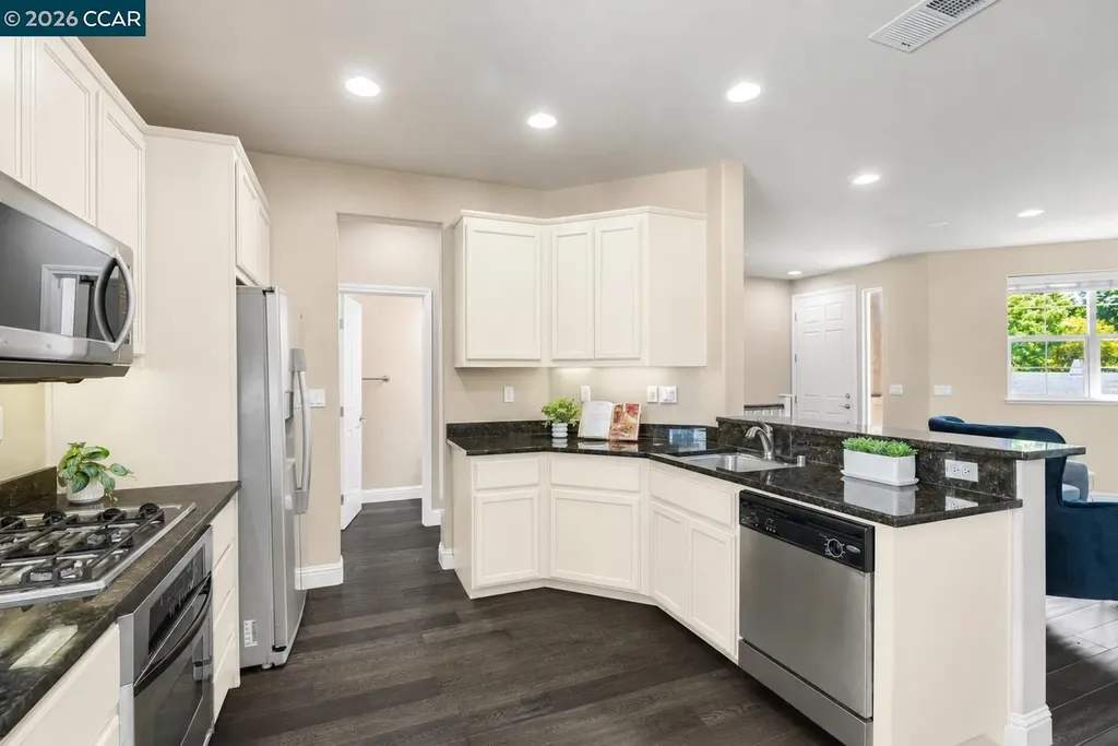 1121 Haven Street Martinez CA 94553
