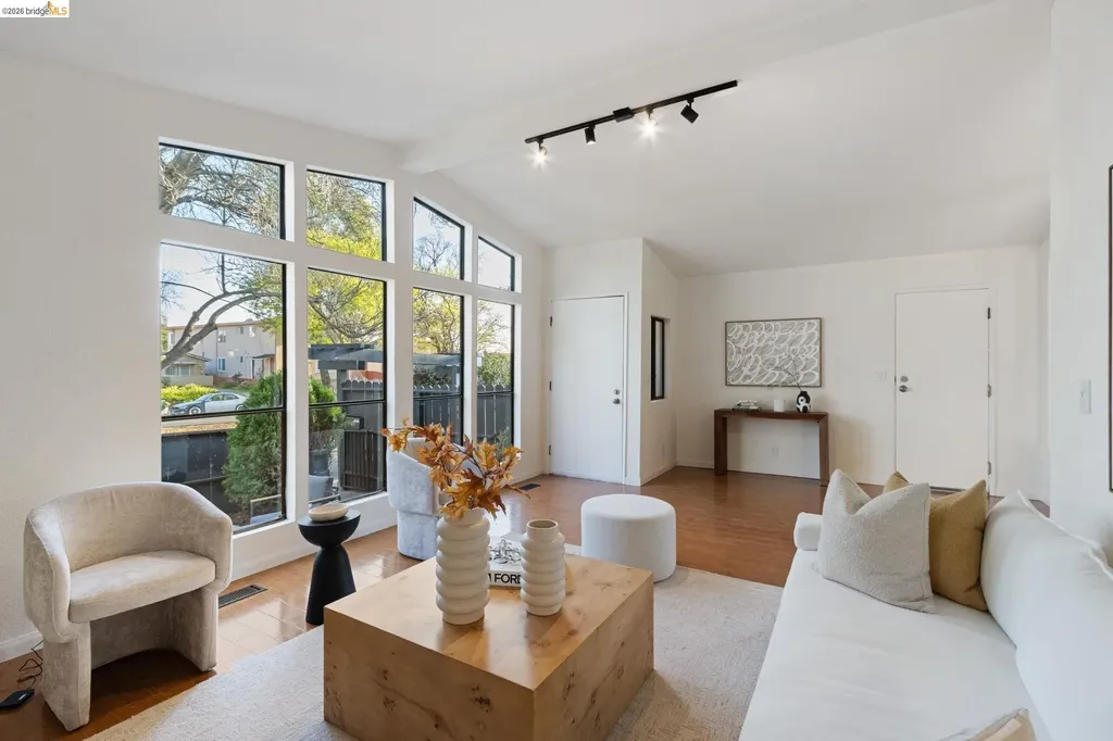 3723 35th Avenue Oakland CA 94619