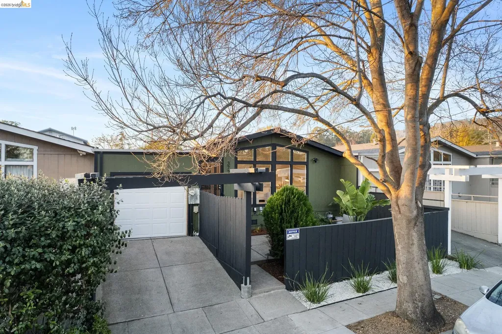 3723 35th Avenue Oakland CA 94619