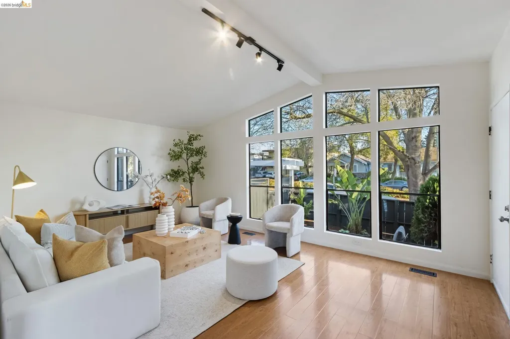 3723 35th Avenue Oakland CA 94619