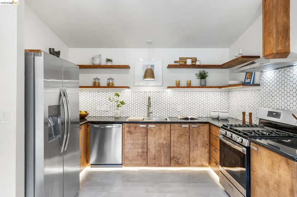 3723 35th Avenue Oakland CA 94619