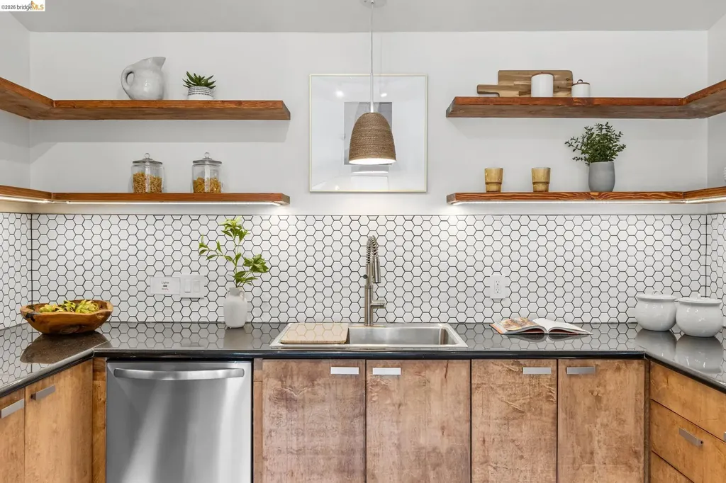 3723 35th Avenue Oakland CA 94619