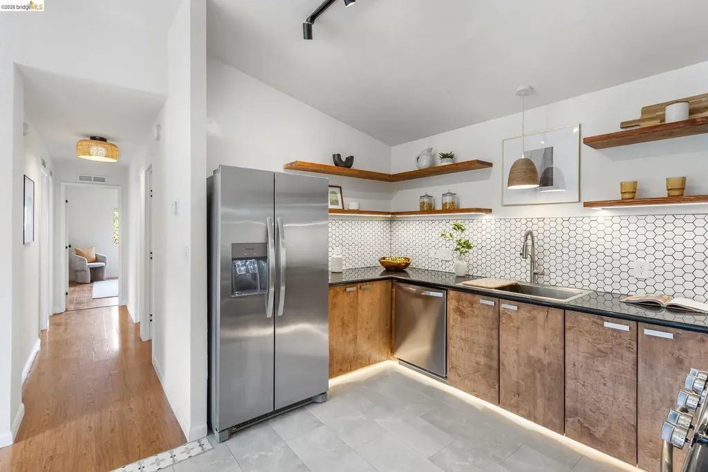 3723 35th Avenue Oakland CA 94619