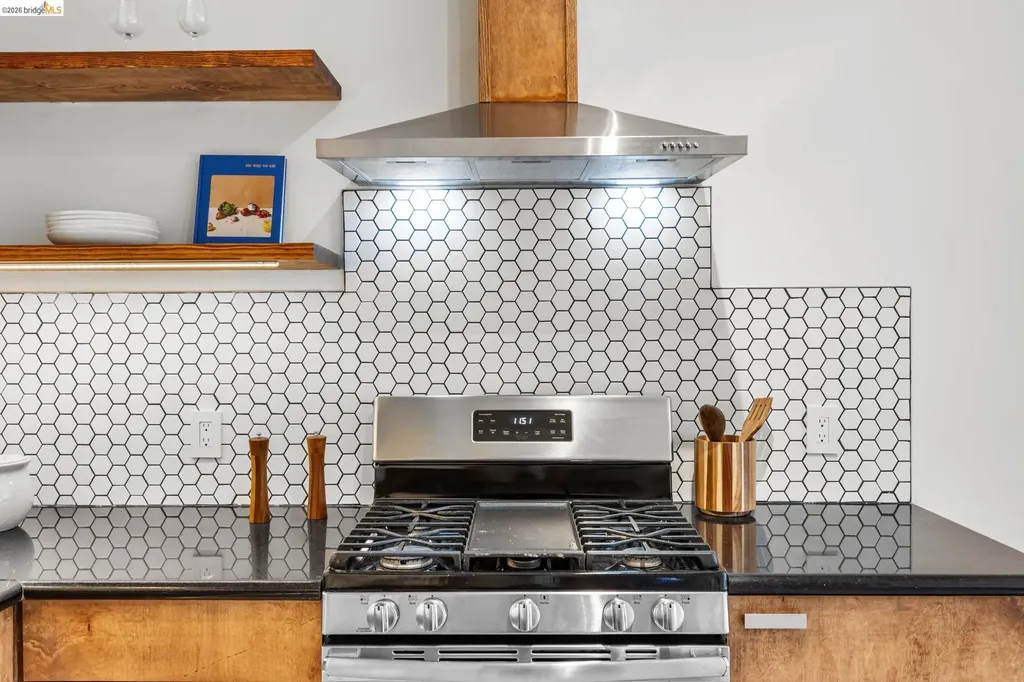 3723 35th Avenue Oakland CA 94619