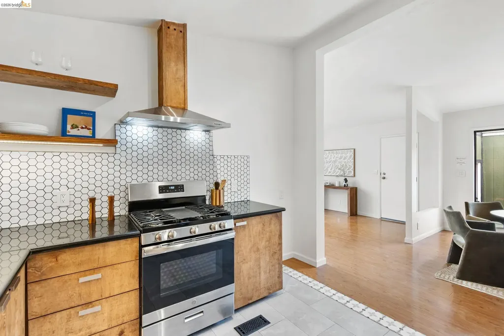 3723 35th Avenue Oakland CA 94619