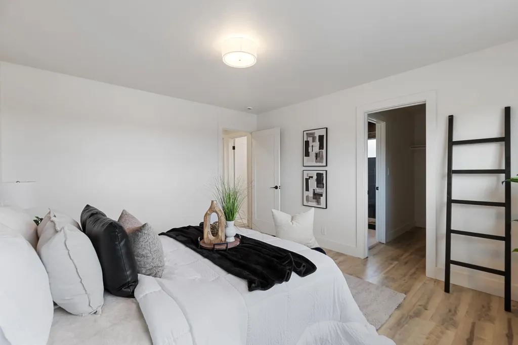 4072 Oak Hill Road Oakland CA 94605