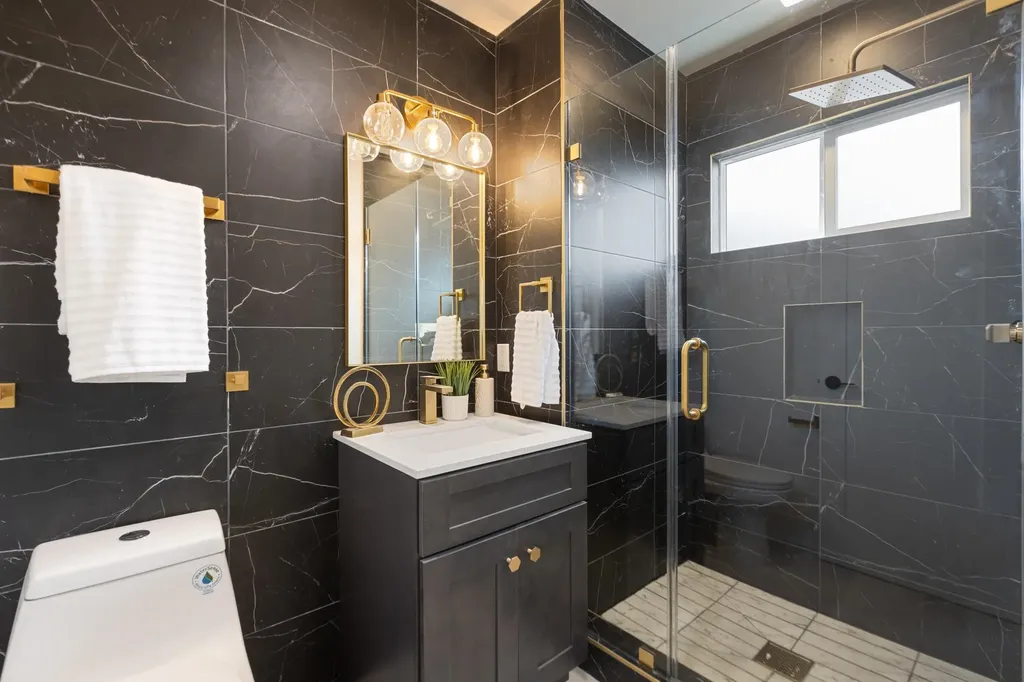 4072 Oak Hill Road Oakland CA 94605