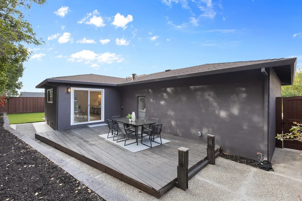 4072 Oak Hill Road Oakland CA 94605