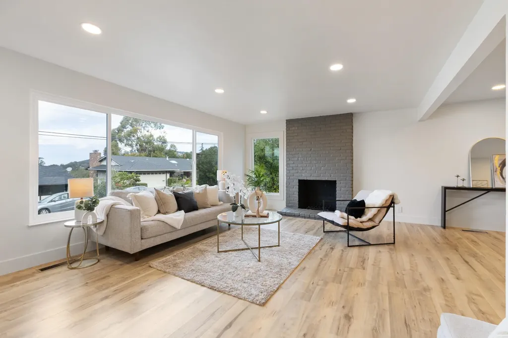 4072 Oak Hill Road Oakland CA 94605