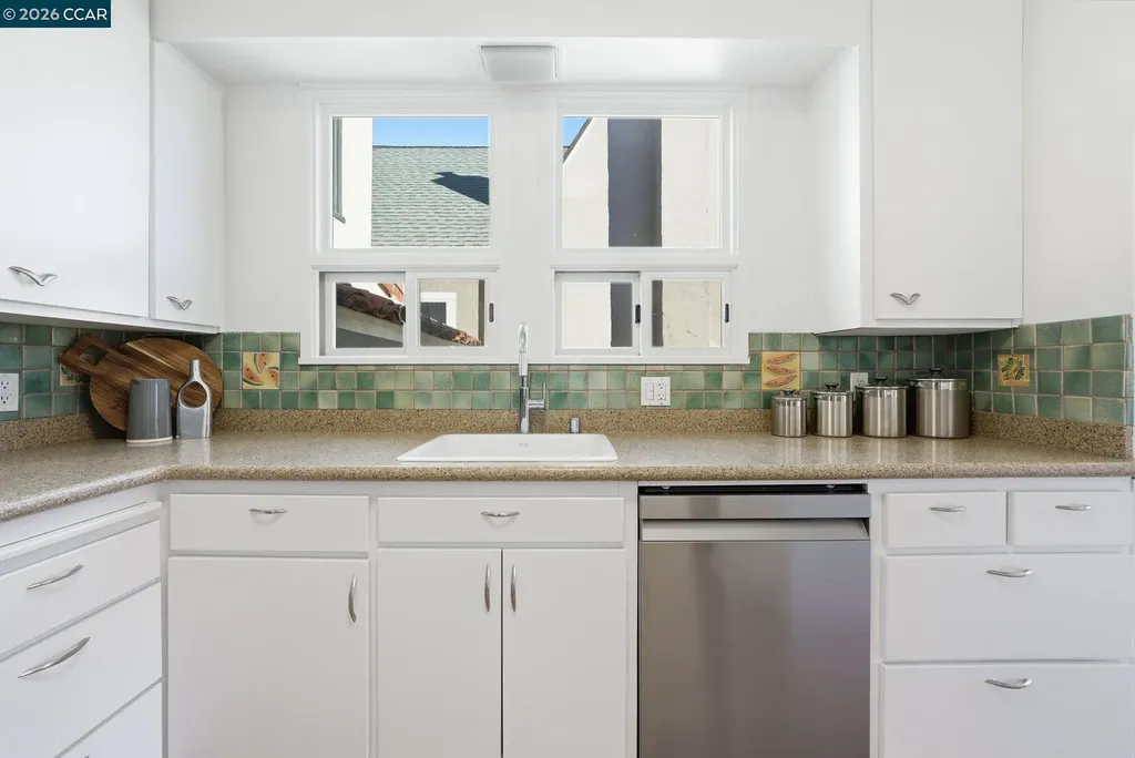 576 Begier Avenue San Leandro CA 94577