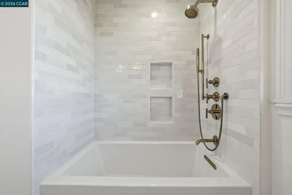 576 Begier Avenue San Leandro CA 94577