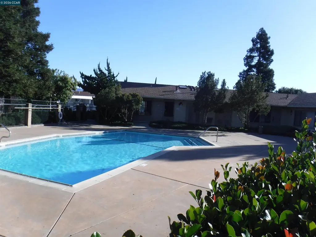 315 Via Valencia Pacheco CA 94553