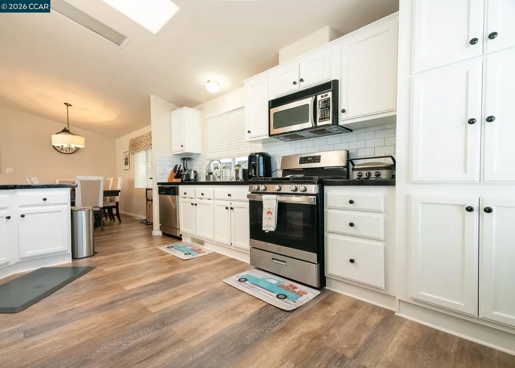 315 Via Valencia Pacheco CA 94553