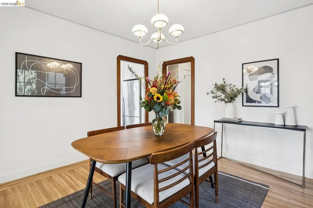 4107 Lyman Road Oakland CA 94602