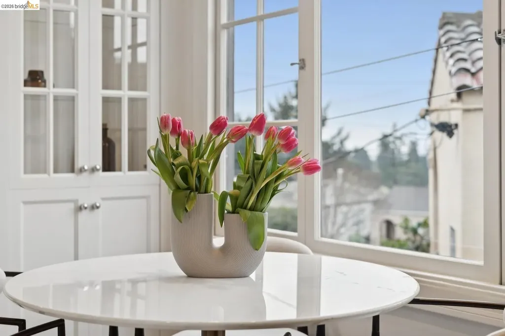 4107 Lyman Road Oakland CA 94602