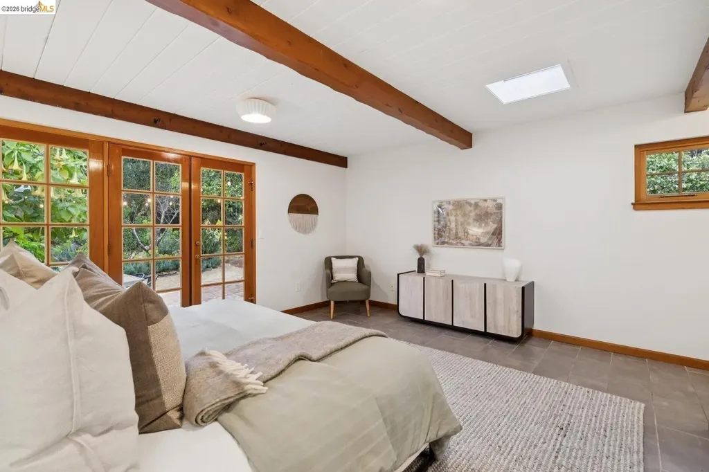 4107 Lyman Road Oakland CA 94602