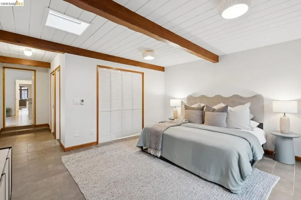 4107 Lyman Road Oakland CA 94602