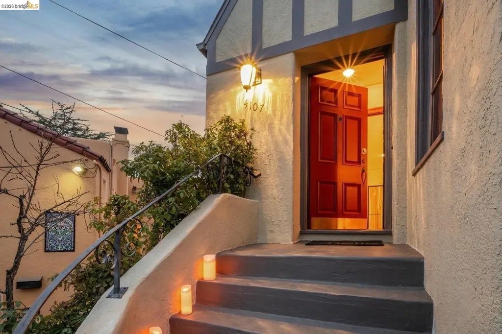 4107 Lyman Road Oakland CA 94602