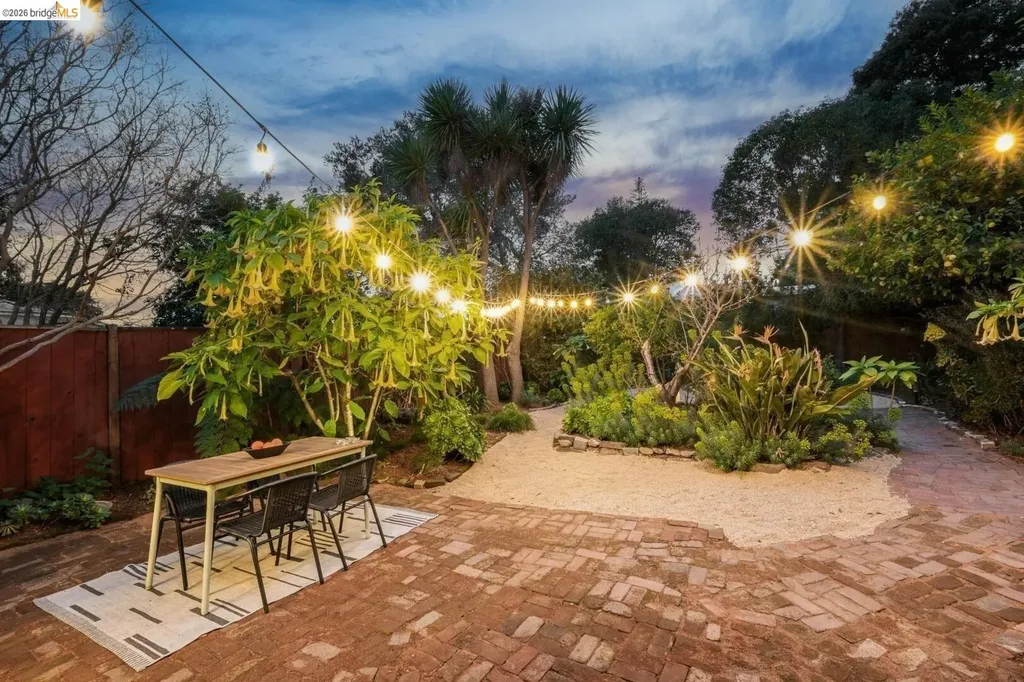 4107 Lyman Road Oakland CA 94602