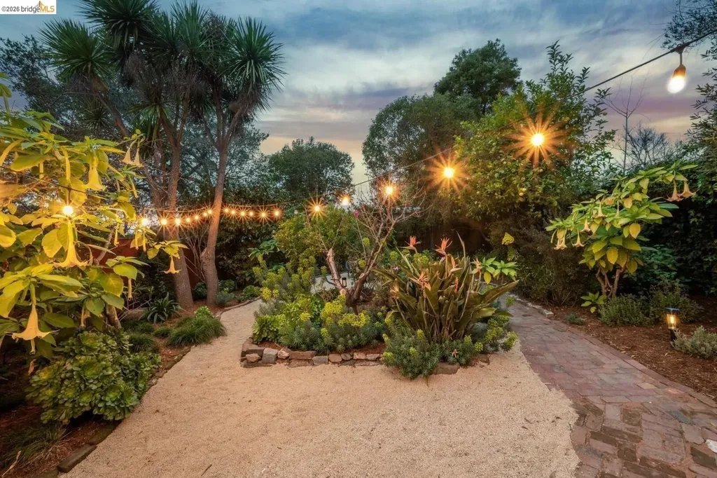 4107 Lyman Road Oakland CA 94602