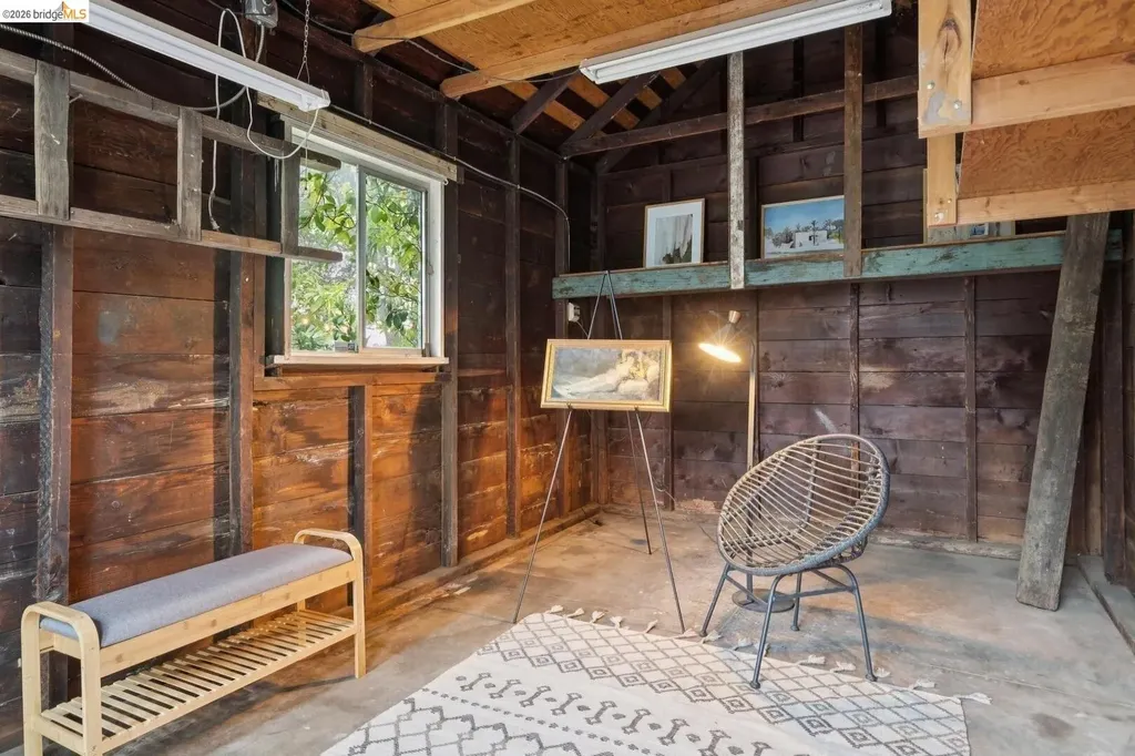 4107 Lyman Road Oakland CA 94602