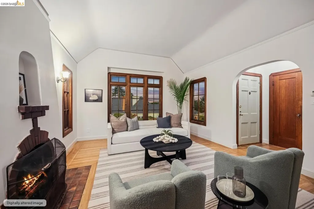 4107 Lyman Road Oakland CA 94602