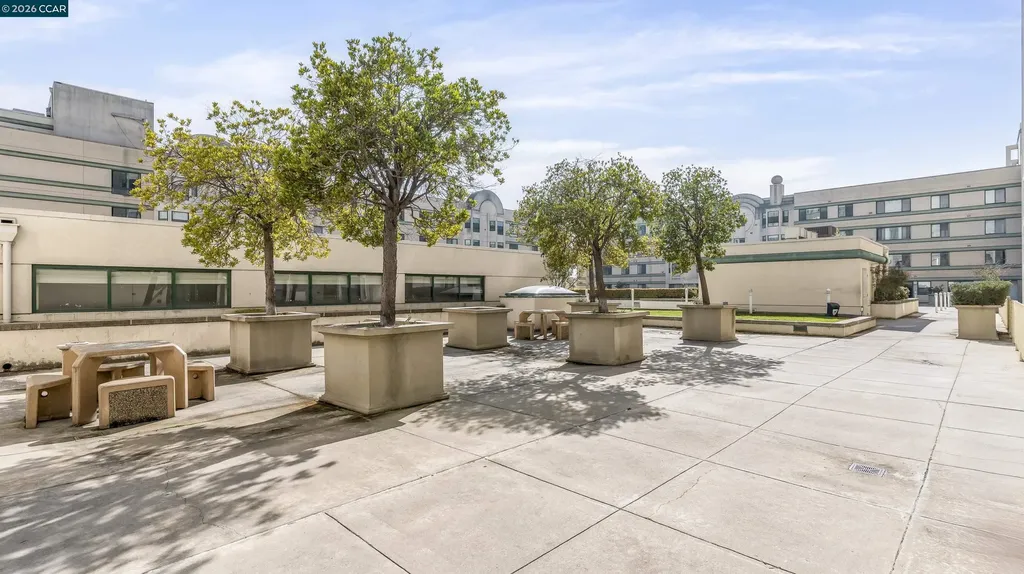 988 Franklin Street Oakland CA 94607