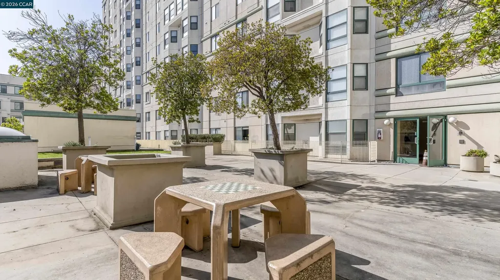 988 Franklin Street Oakland CA 94607