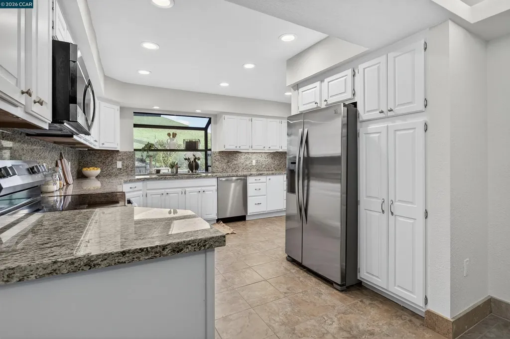 1956 Holly Drive Concord CA 94521