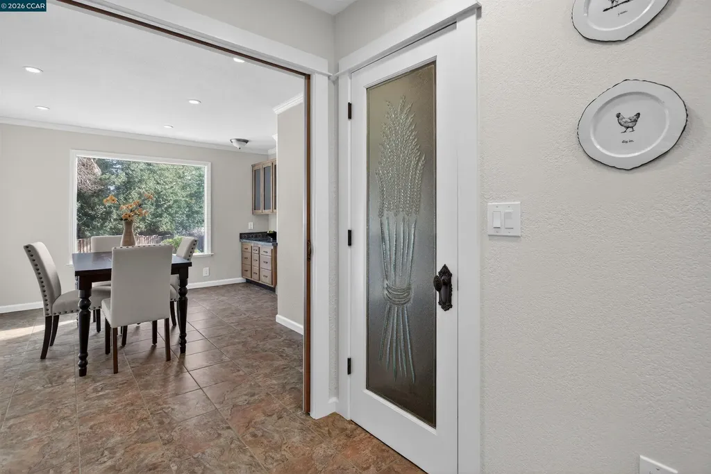 1956 Holly Drive Concord CA 94521