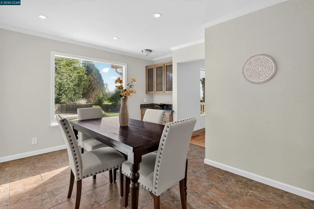 1956 Holly Drive Concord CA 94521