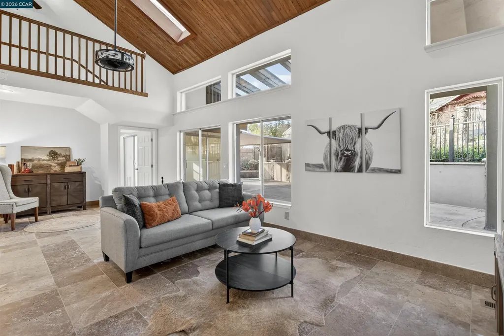 1956 Holly Drive Concord CA 94521