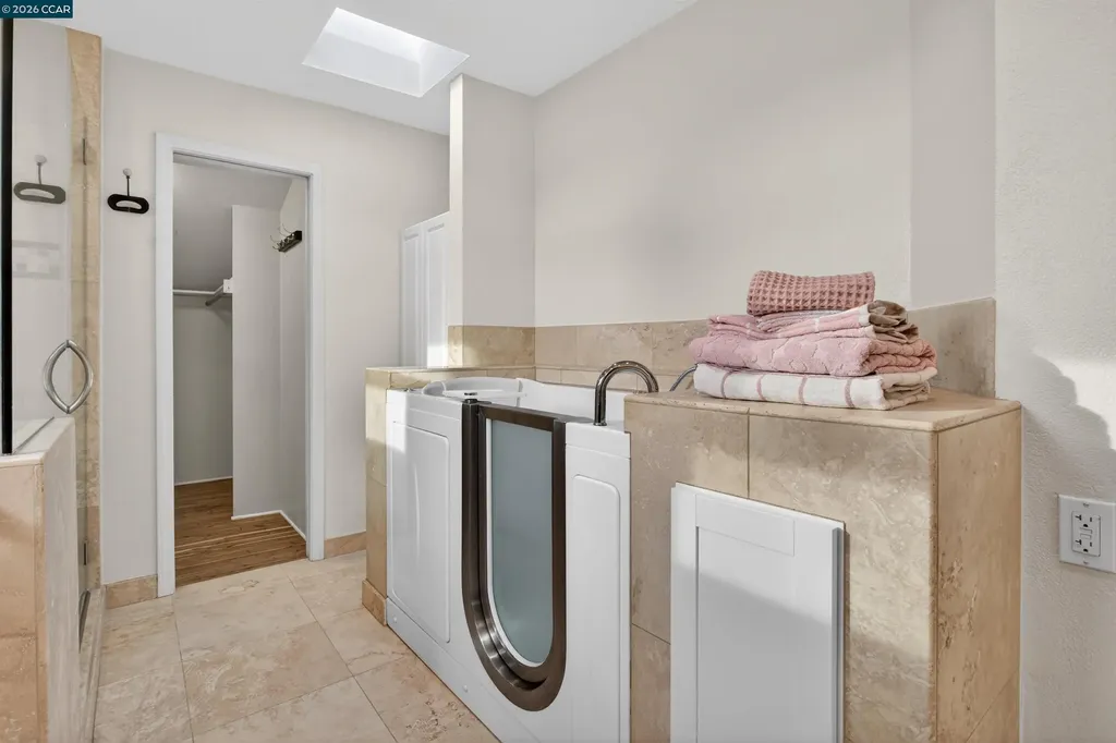 1956 Holly Drive Concord CA 94521