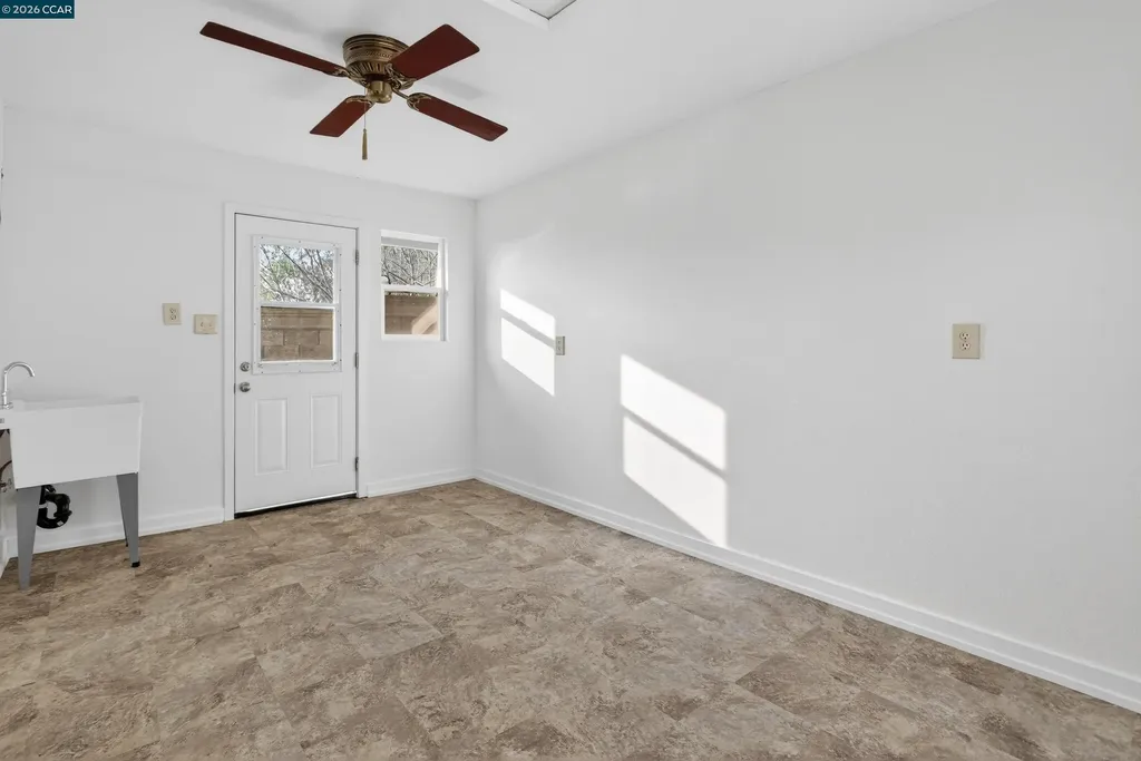 1956 Holly Drive Concord CA 94521