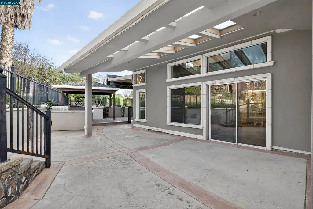 1956 Holly Drive Concord CA 94521