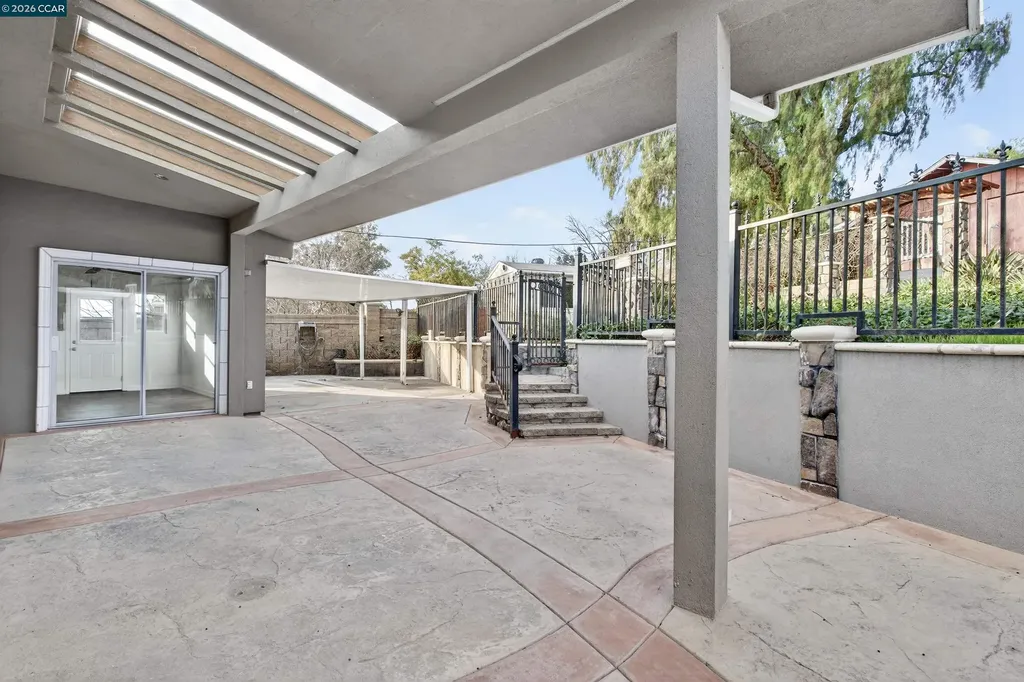 1956 Holly Drive Concord CA 94521