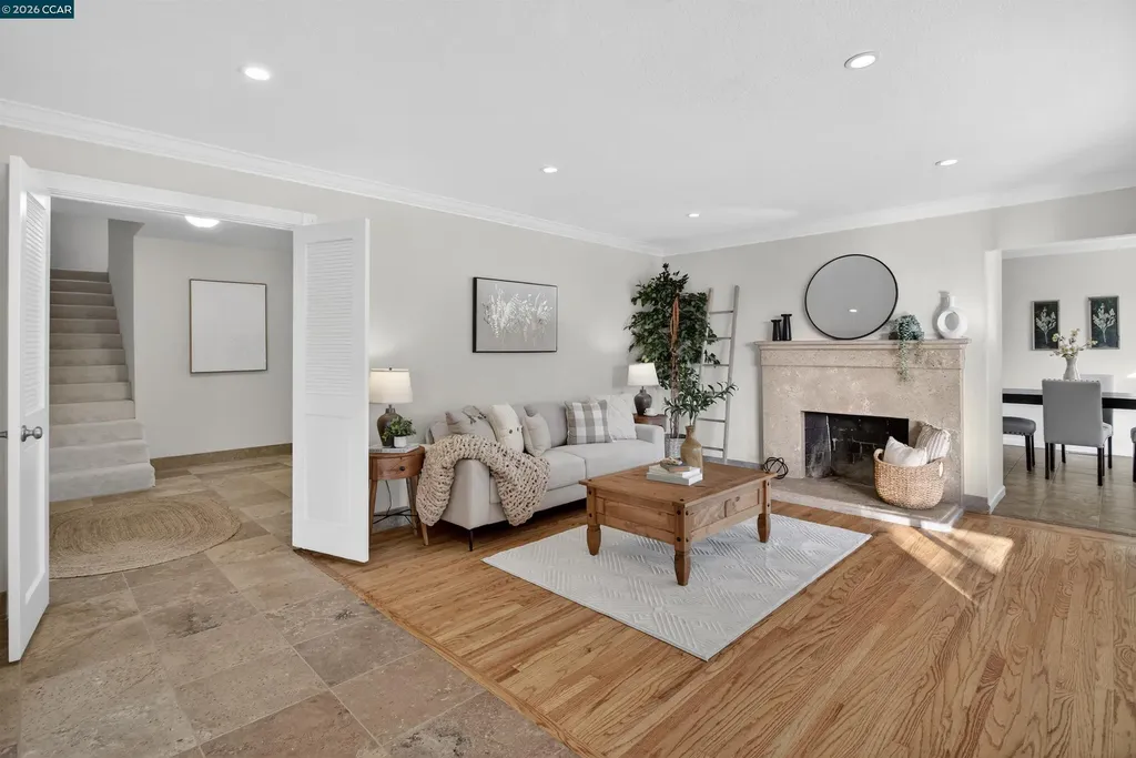 1956 Holly Drive Concord CA 94521