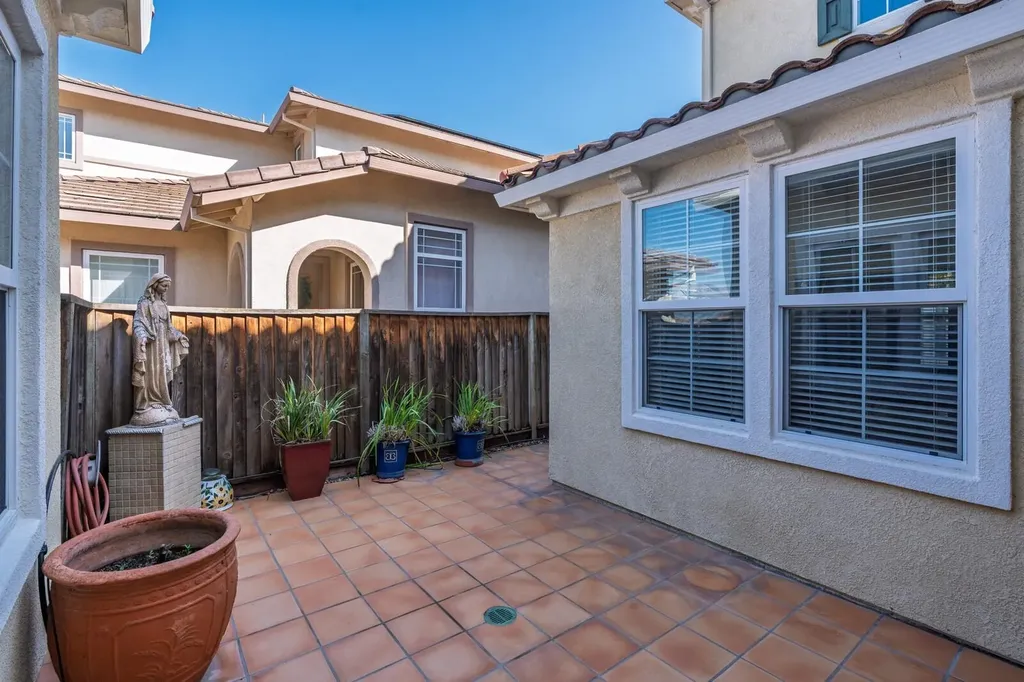 2719 Shellgate Circle Hayward CA 94545