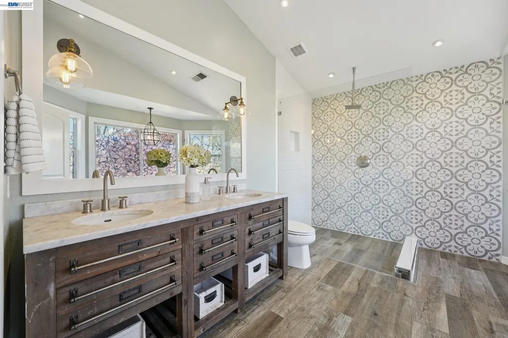1042 Dana Circle Livermore CA 94550