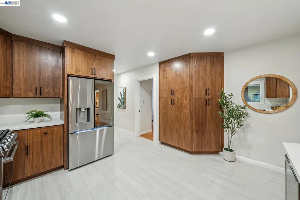 330 Melven Court San Leandro CA 94577