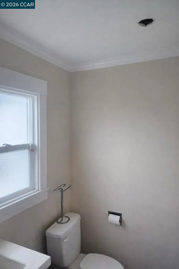 2079 Church Street Oakland CA 94621