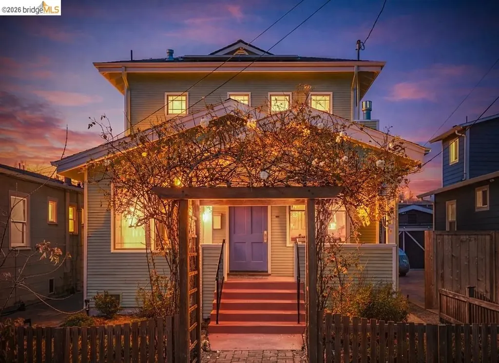 1135 Parker Street Berkeley CA 94702