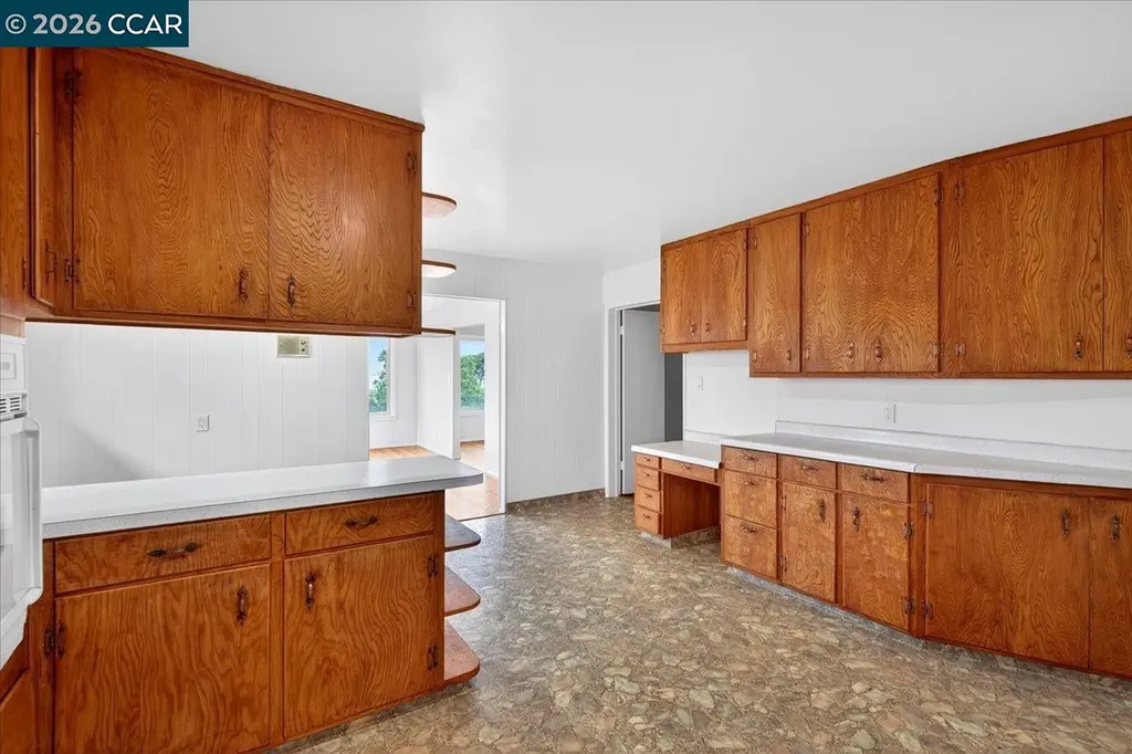 1374 Santa Clara Street Richmond CA 94804