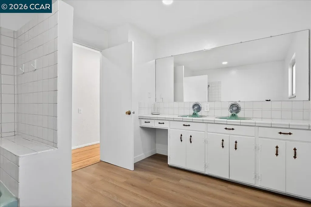 1374 Santa Clara Street Richmond CA 94804