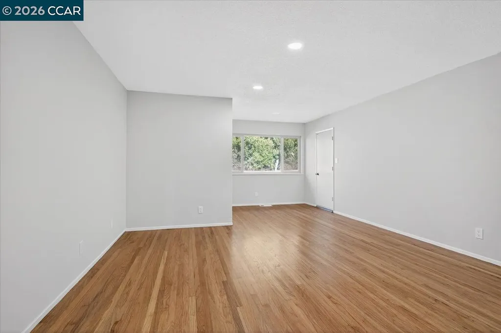 1374 Santa Clara Street Richmond CA 94804